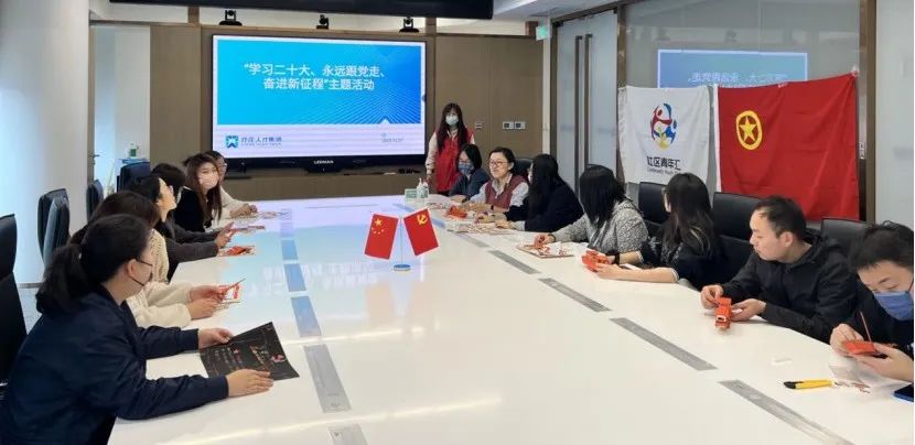 巧手制红船，献礼二十大